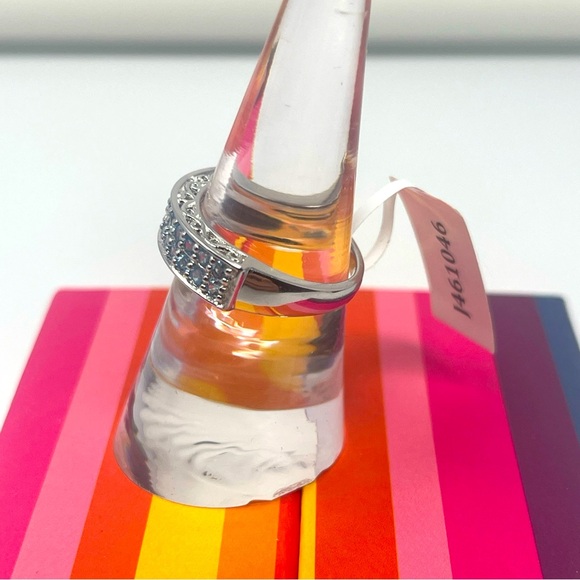 NEW With Tags Sterling Silver Band Ring With Aquamarine (?) Gems Size 7 - Picture 3 of 10